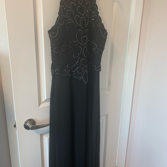 Prom night slit dress - Picture 1 of 6